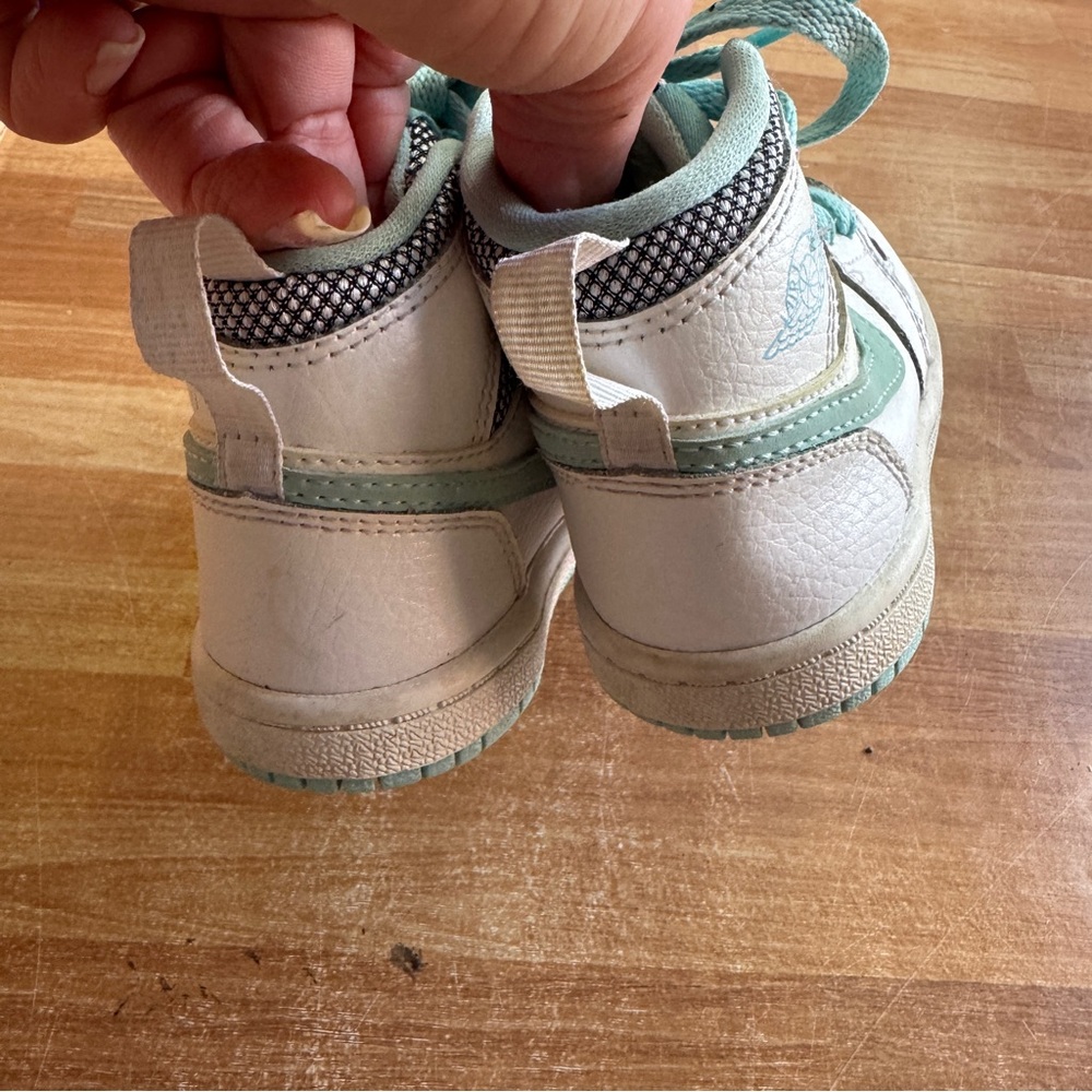 Nike Air Jordan 1 Retro High "White/Still Blue" size 6 - Picture 4 of 10
